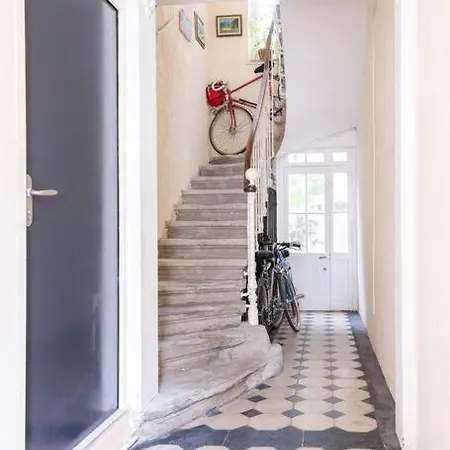 Le Louisiane/parking/wifi, Jardins De La Fontaine